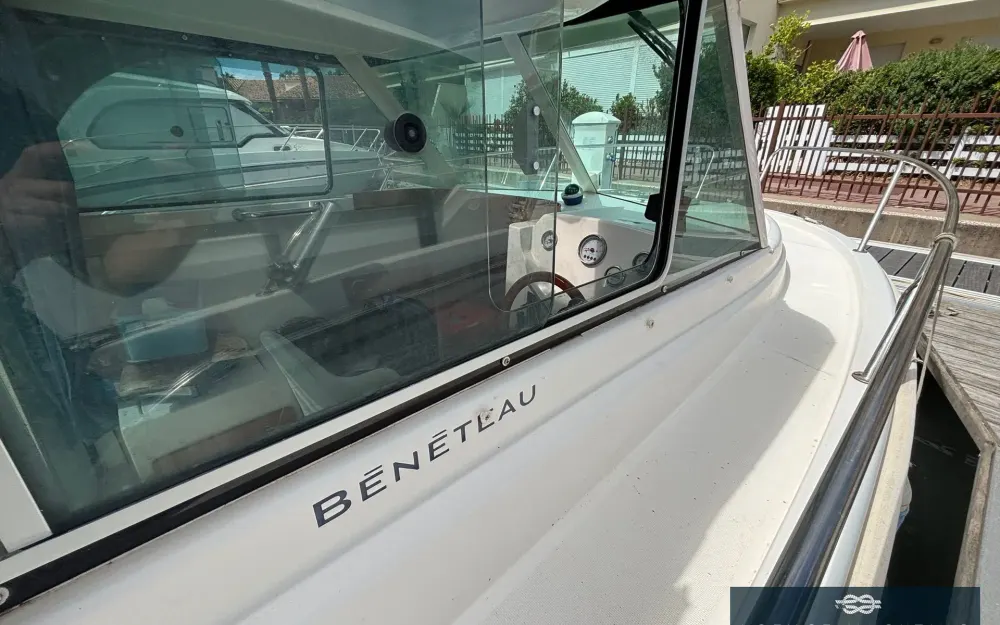slider 13 Beneteau Antares 650 HB