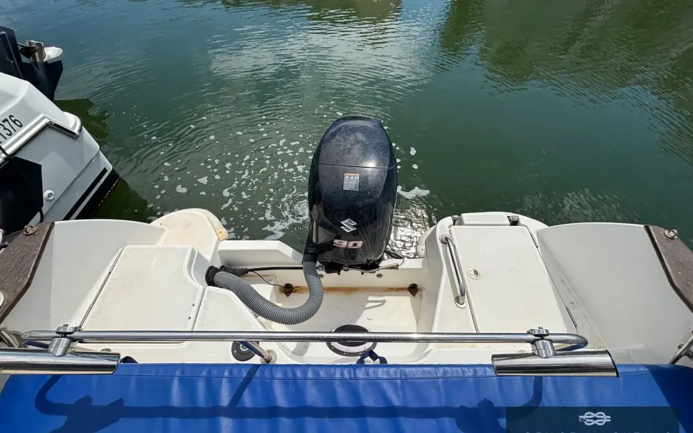 slider 17 Beneteau Antares 650 HB