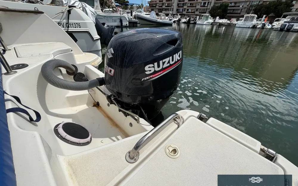 slider 18 Beneteau Antares 650 HB