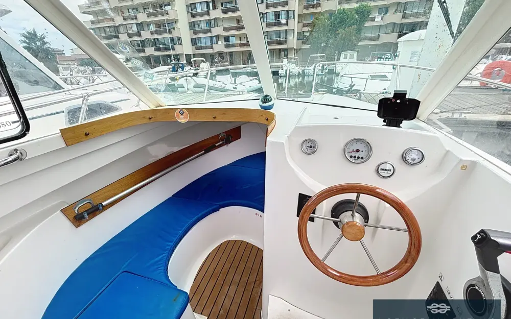 slider 8 Beneteau Antares 650 HB