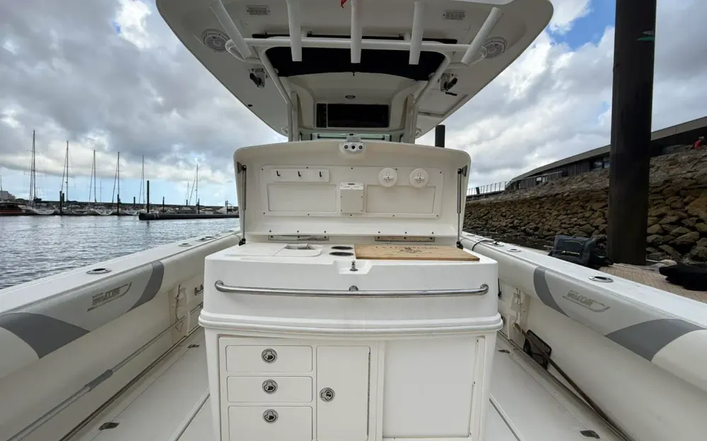 slider 26 Boston Whaler  320 Outrage
