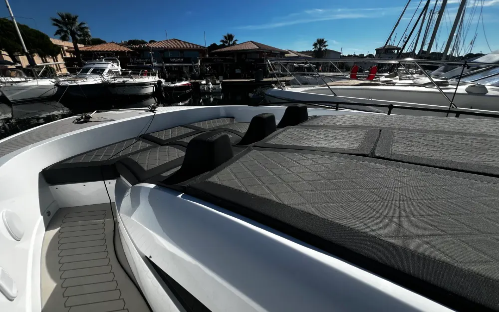 slider 79 Canados GLADIATOR 431 WA