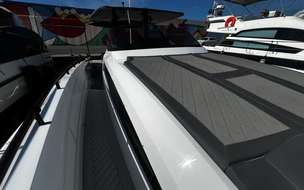slider 84 Canados GLADIATOR 431 WA