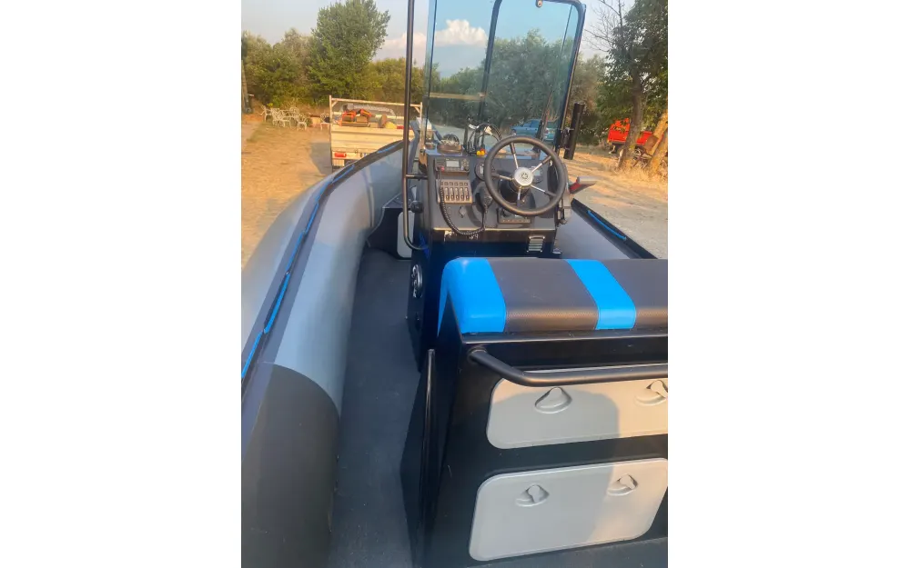 slider 8 Zeppelin Command 18 V Pro