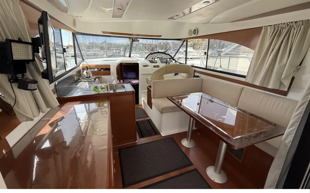slider 12 Beneteau Antares 36