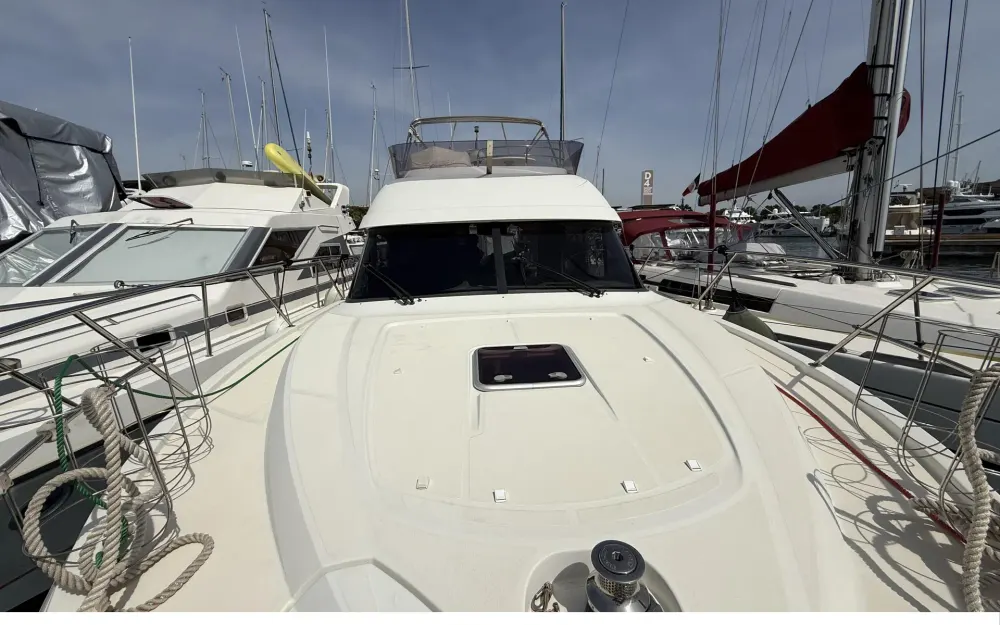 slider 1 Beneteau Antares 36