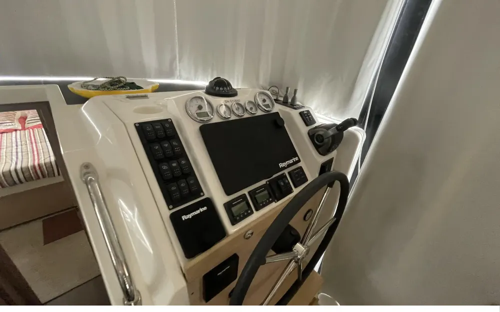 slider 9 Beneteau Swift Trawler 41 Fly