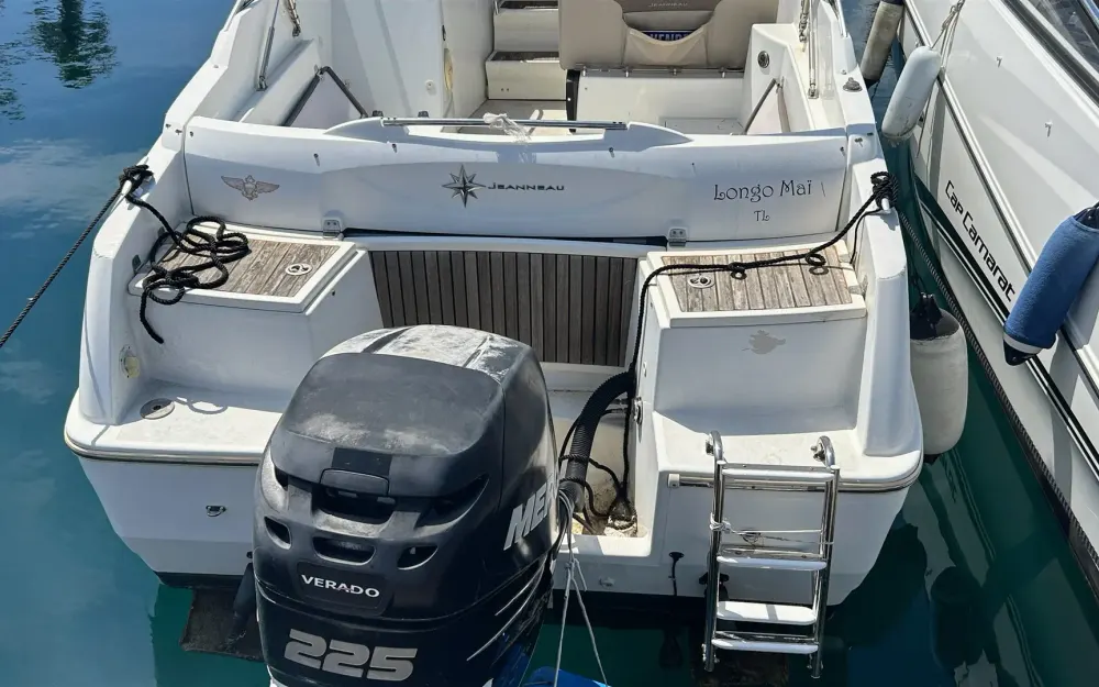 slider 7 Jeanneau Cap Camarat 7.5 DC