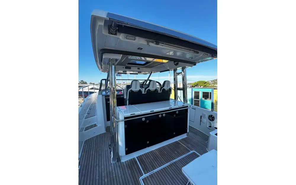 slider 4 Jeanneau Cap Camarat 12.5 WA