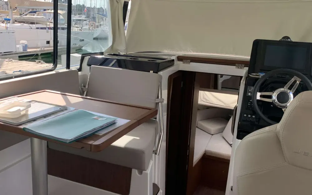 slider 15 Jeanneau Merry Fisher 895 Sport