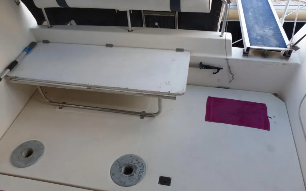 slider 6 Beneteau Flyer 8
