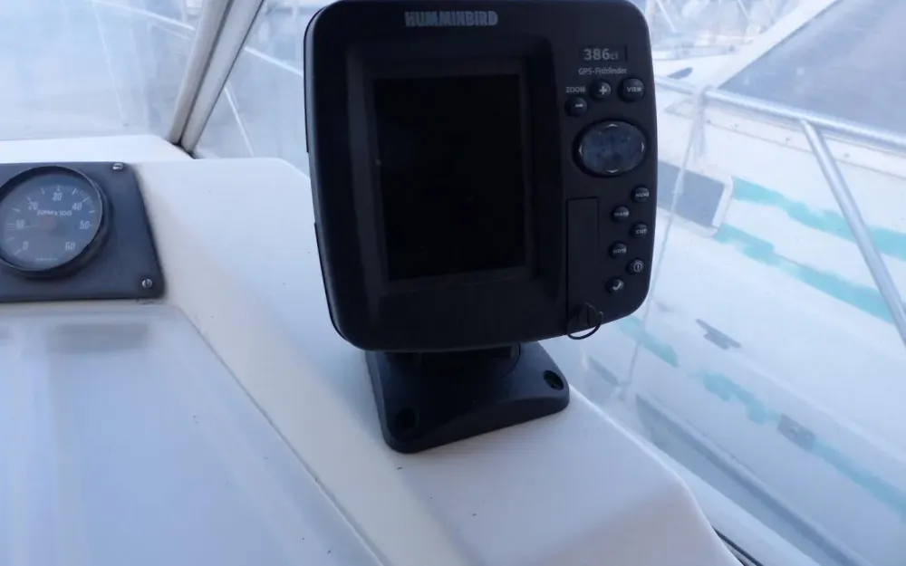 slider 8 Beneteau Flyer 8