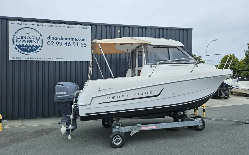 slider 0 Jeanneau Merry Fisher 595