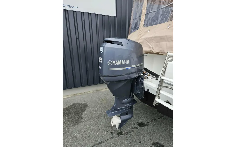 slider 20 Jeanneau Merry Fisher 595