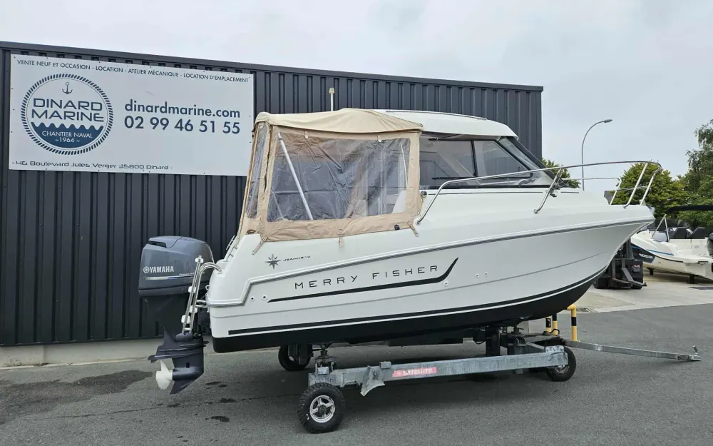 slider 23 Jeanneau Merry Fisher 595
