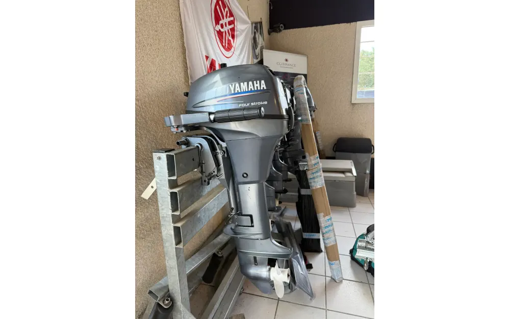 slider 1 Moteur Yamaha 6 cv by cylindres 4T arbre long 