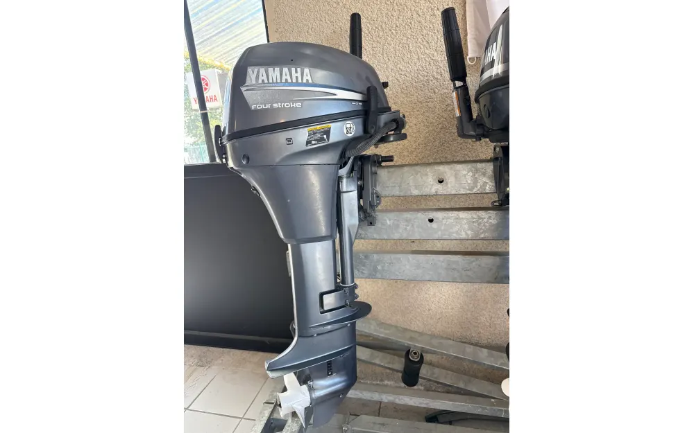 slider 2 Moteur Yamaha 6 cv by cylindres 4T arbre long 