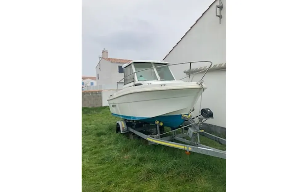 slider 2 Jeanneau Merry Fisher 530