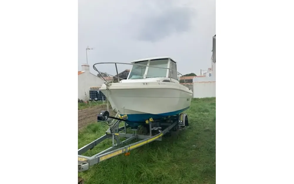 slider 3 Jeanneau Merry Fisher 530