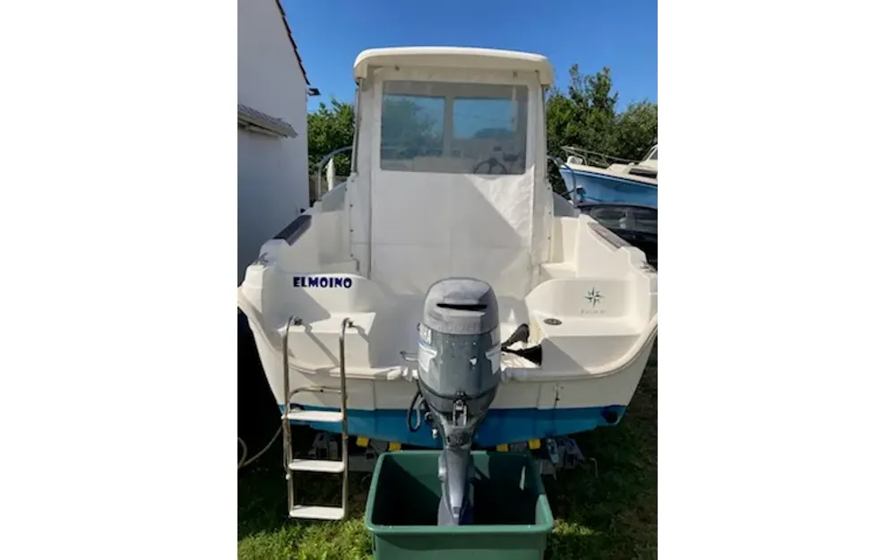 slider 8 Jeanneau Merry Fisher 530