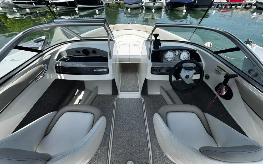 slider 1 Bayliner  185 BR