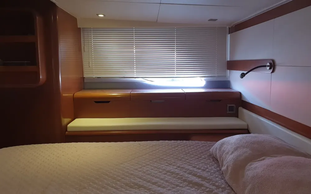 slider 3 Beneteau Gran Turismo 44
