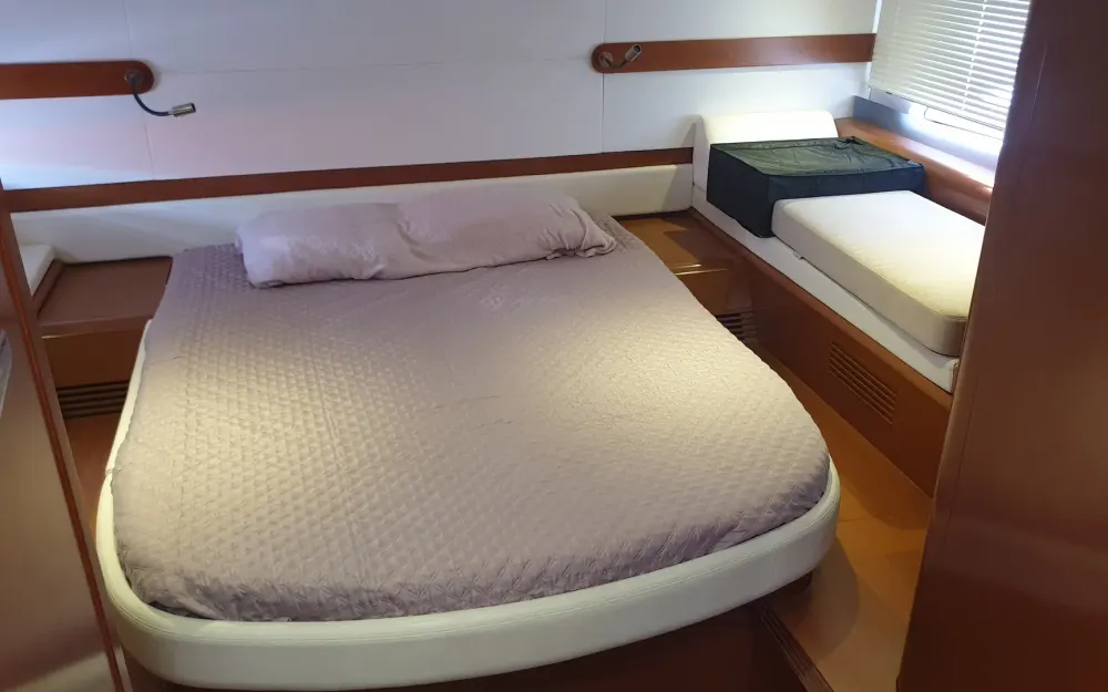 slider 5 Beneteau Gran Turismo 44