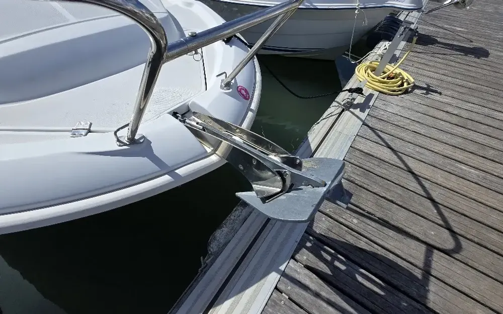 slider 11 Beneteau Antares 6