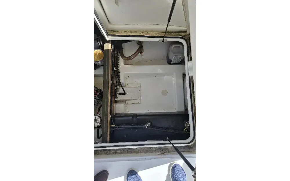 slider 7 Beneteau Antares 6