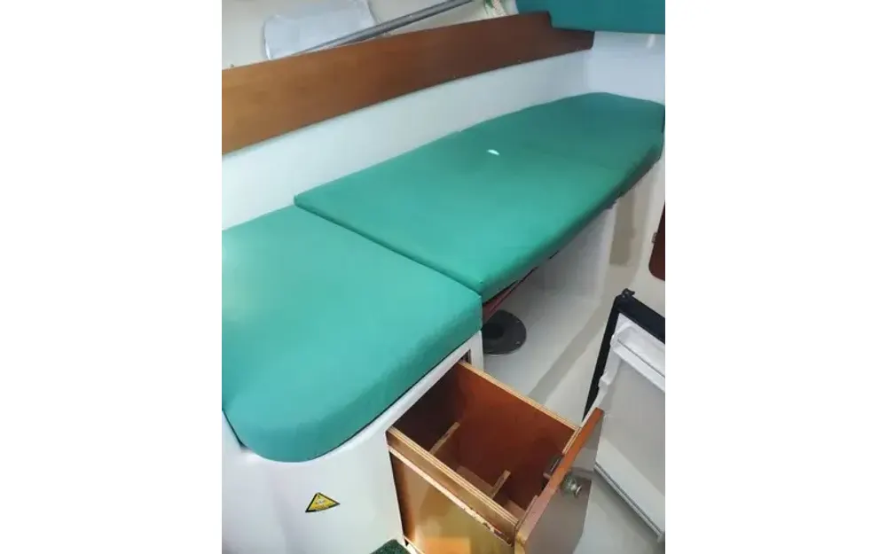 slider 12 Jeanneau Merry Fisher 695