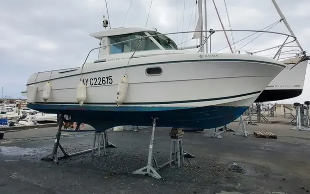 slider 17 Jeanneau Merry Fisher 695
