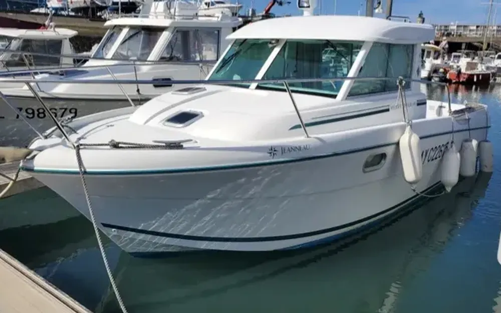 slider 1 Jeanneau Merry Fisher 695
