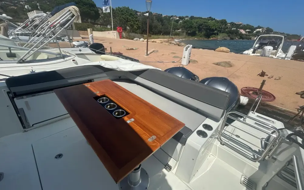 slider 9 Jeanneau Cap Camarat 9.0 CC
