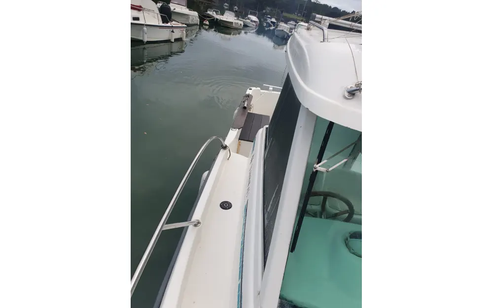 slider 10 Jeanneau Merry Fisher 635