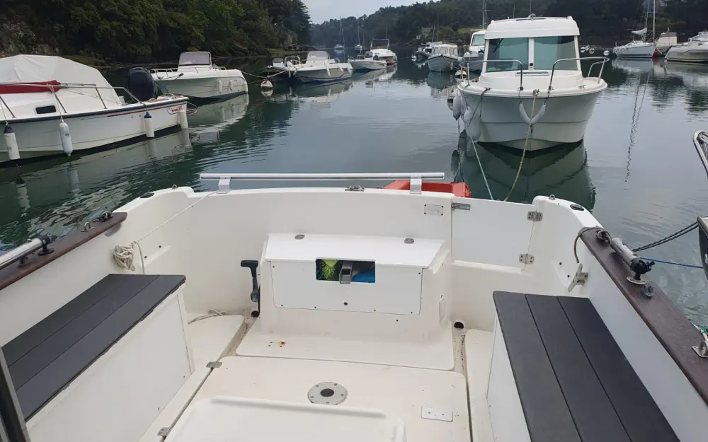 slider 11 Jeanneau Merry Fisher 635