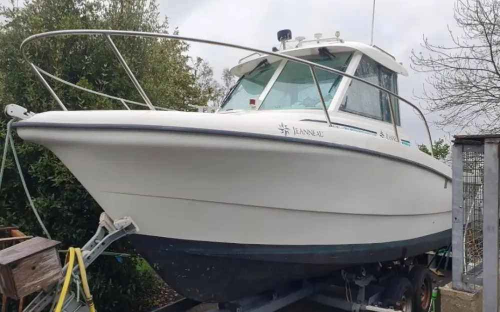 slider 3 Jeanneau Merry Fisher 635
