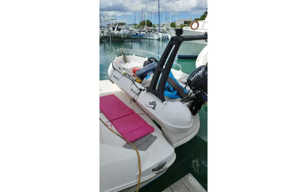 slider 11 Meridian Yacht  441