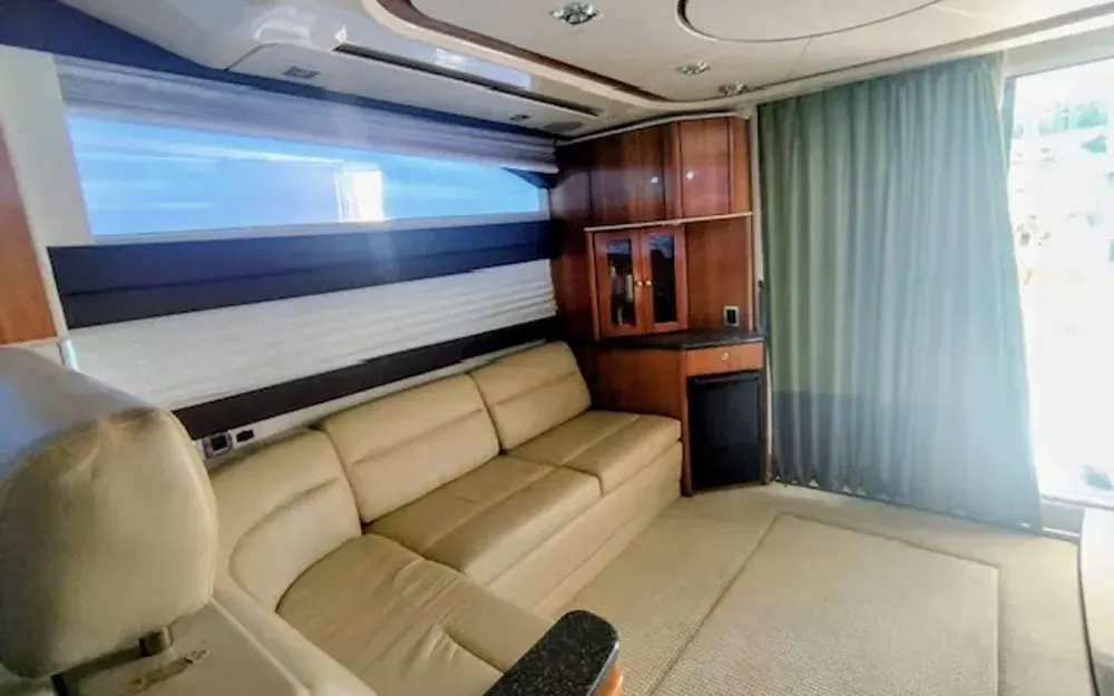 slider 1 Meridian Yacht  441