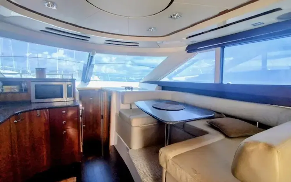 slider 7 Meridian Yacht  441