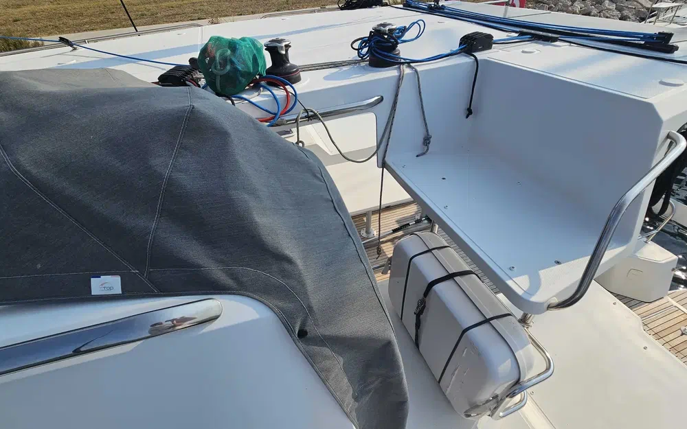 slider 18 Aventura Yacht 34