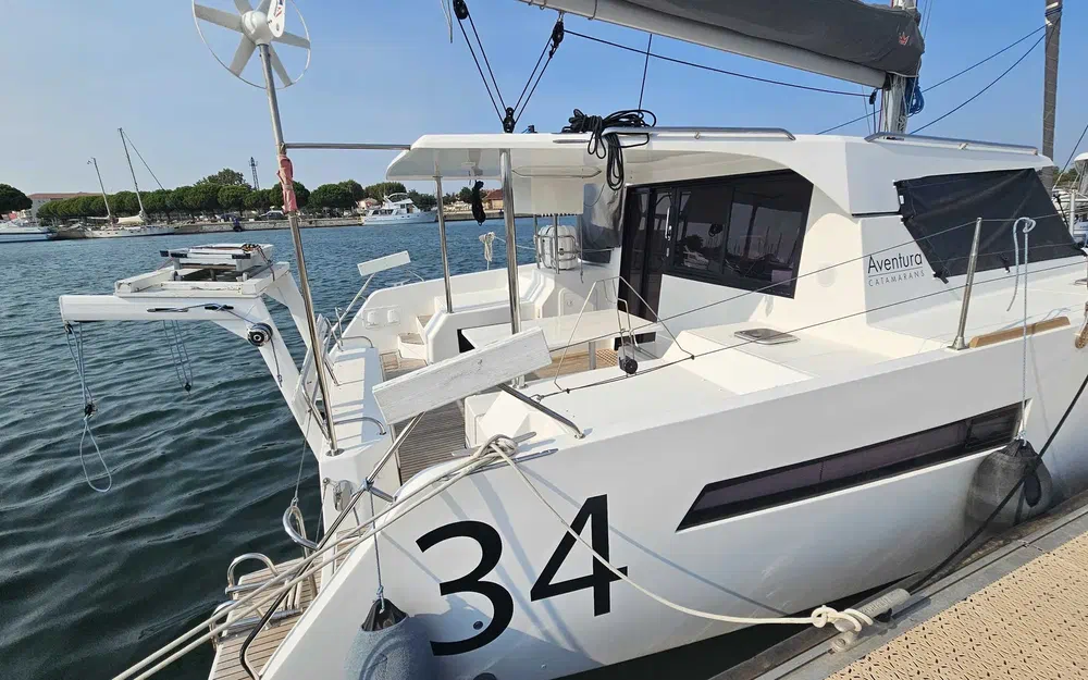 slider 3 Aventura Yacht 34