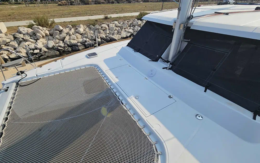 slider 7 Indigo Yacht 34