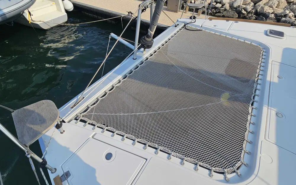 slider 8 Aventura Yacht 34