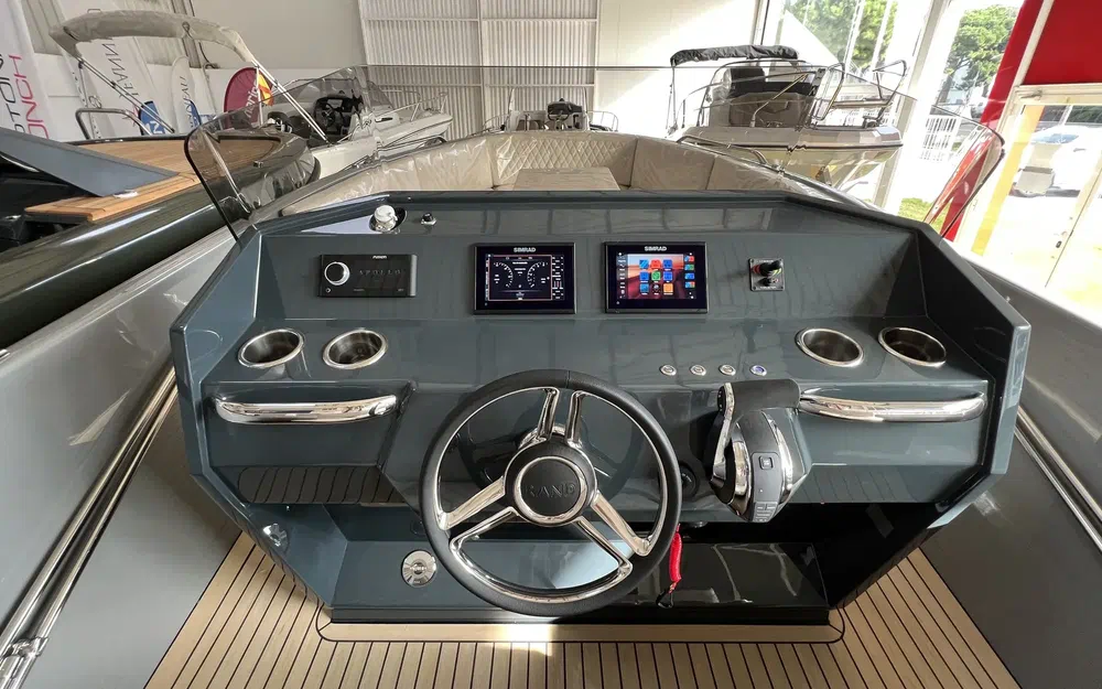 slider 8 Rand Boats Play 24