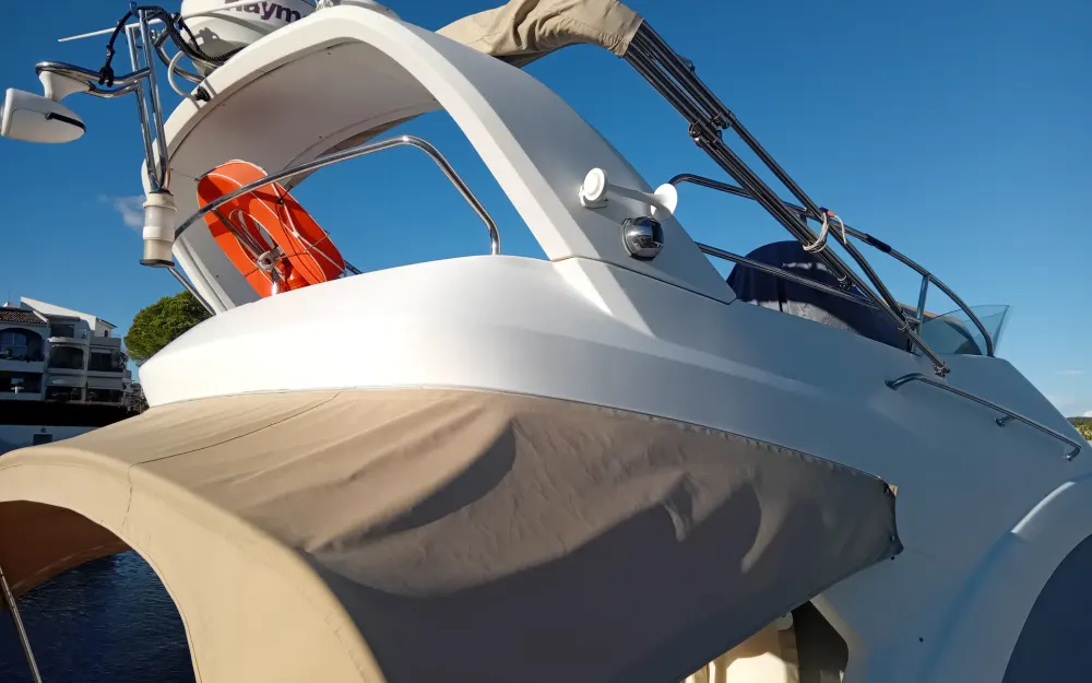 slider 20 Beneteau Antares 12