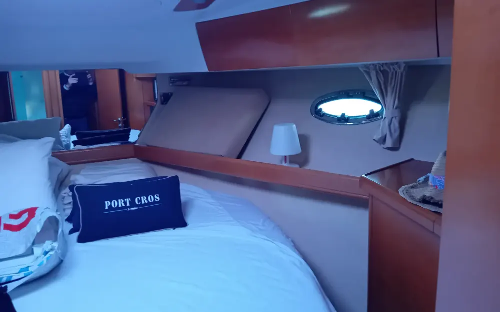 slider 24 Beneteau Antares 12