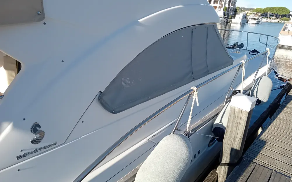 slider 8 Beneteau Antares 12