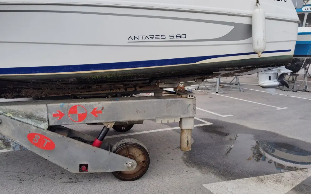 slider 6 Beneteau Antares 580 HB