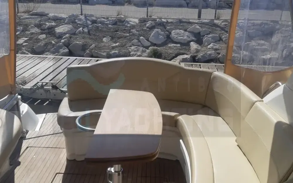 slider 5 Beneteau Monte Carlo 32