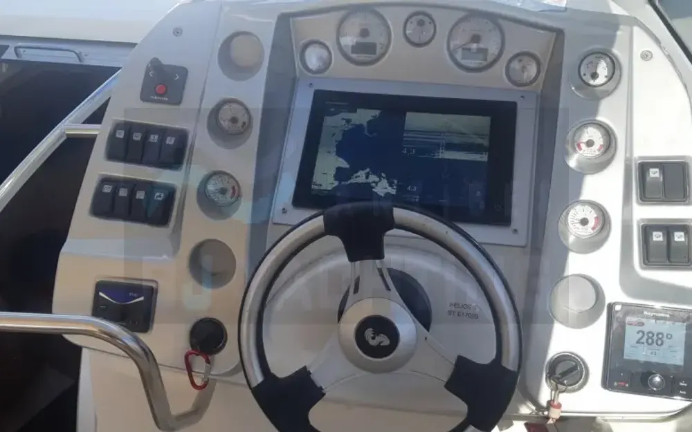 slider 8 Beneteau Monte Carlo 32